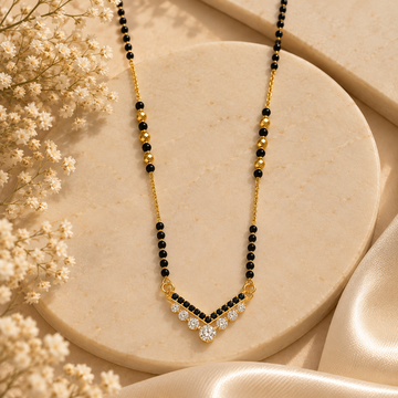 Meera Vee Mangalsutra by Suryatra
