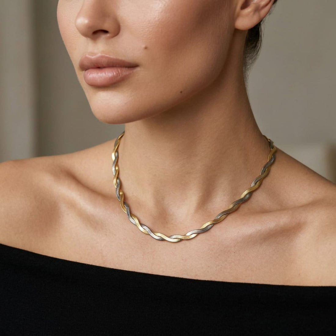 Golden Twist Chain Necklace By Suryatra