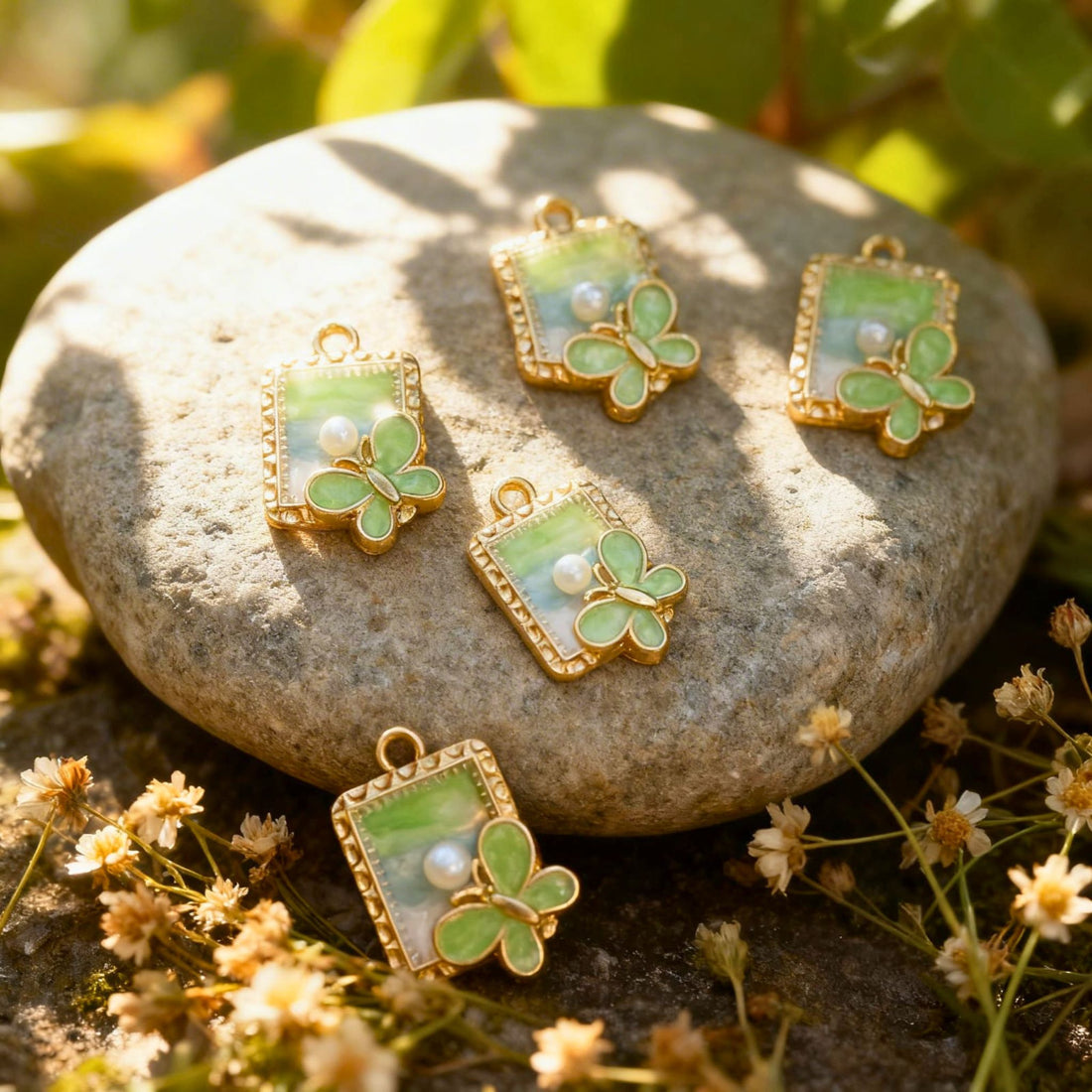Clover Charm Pearl Pendant by Suryatra